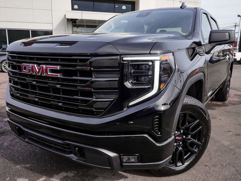 Used 2025 GMC Sierra 1500 Elevation image 51