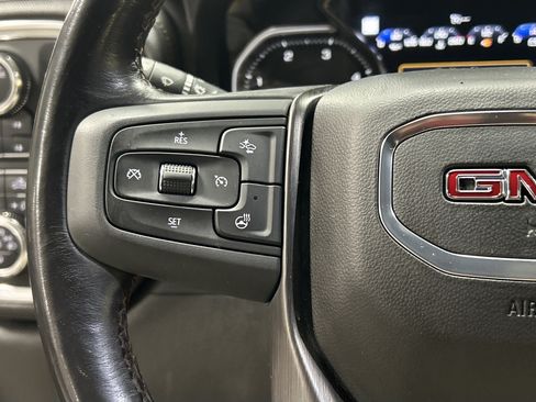 Used 2022 GMC Sierra 2500 AT4 w/ AT4 Premium Plus Package AWD/4WD image 19