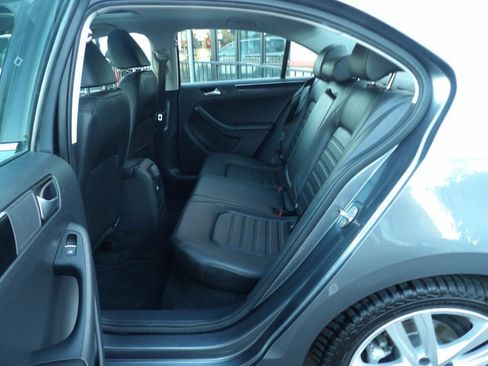 Used 2015 Volkswagen Jetta SEL FWD image 11
