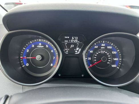 Used 2011 Hyundai Elantra GLS image 30