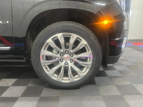 Used 2023 GMC Yukon Denali AWD/4WD image 26