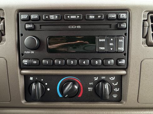 Used 2001 Ford F350 Lariat image 74