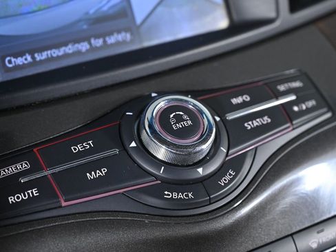 Used 2014 Nissan Quest LE image 16