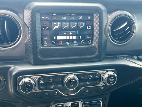 Used 2023 Jeep Wrangler Unlimited w/ Cold Weather Group AWD/4WD image 17