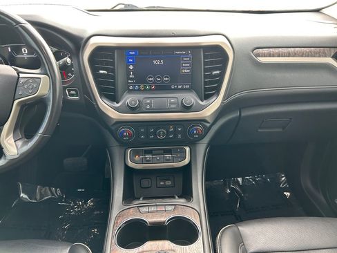 Used 2021 GMC Acadia Denali w/ GMC Pro Grade Package image 12