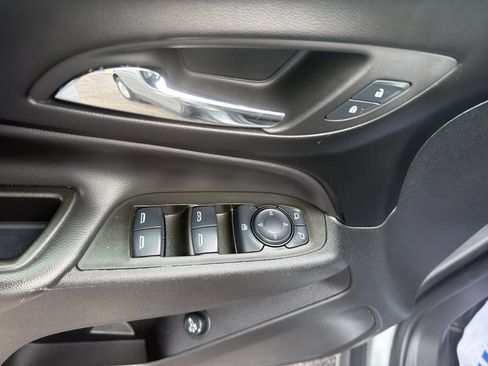 Used 2024 Chevrolet Equinox LT AWD/4WD image 14