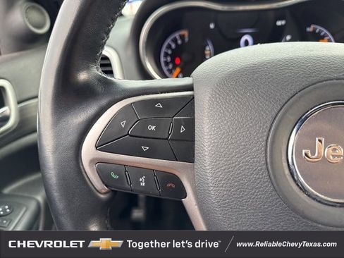 Used 2021 Jeep Grand Cherokee Laredo X image 28