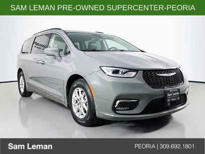 Used 2022 Chrysler Pacifica Touring-L