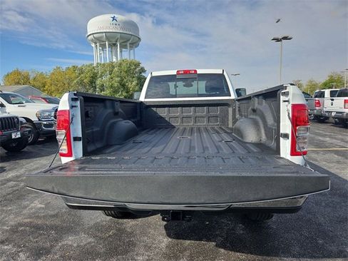 Used 2024 RAM 3500 Tradesman w/ Chrome Appearance Group image 34