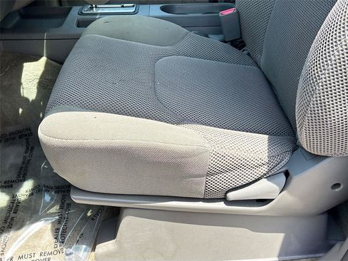 Used 2016 Nissan Frontier SV w/ SV Value Truck Package RWD image 18