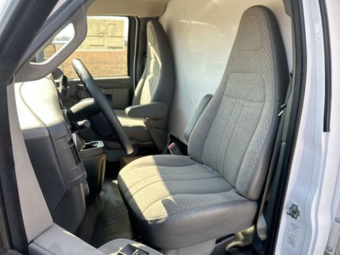 New 2025 Chevrolet Express 3500 w/ Power Convenience Package image 12