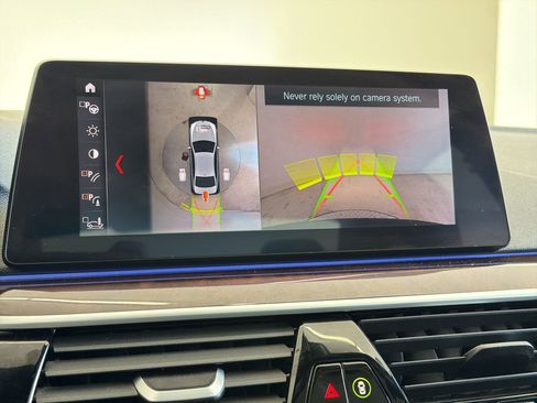 Used 2019 BMW 530e xDrive AWD/4WD image 24