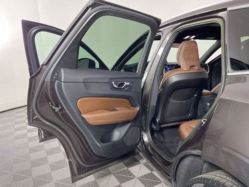 Used 2023 Volvo XC60 B5 Plus w/ Protection Package Premier image 39