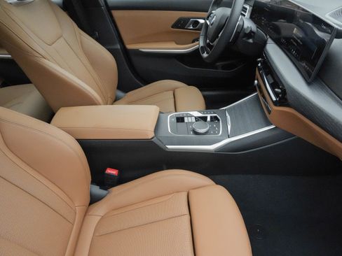 Certified 2025 BMW 330i Sedan image 13