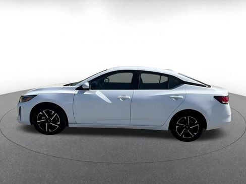 Used 2025 Nissan Sentra SV FWD image 7