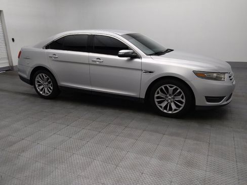 Used 2014 Ford Taurus Limited image 11