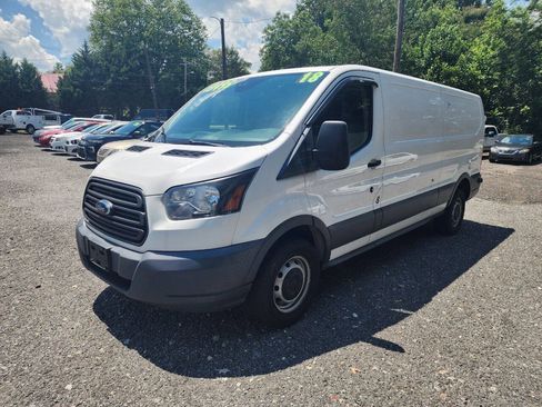 Used 2018 Ford Transit 250 148 Low Roof RWD image 6