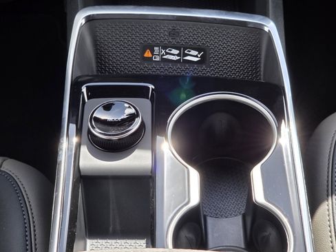 New 2026 Chevrolet Equinox LT w/ Convenience Package II image 10