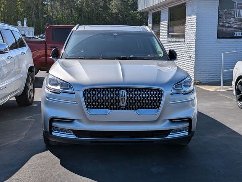 Used 2020 Lincoln Aviator Reserve w/ Equipment Group 202A AWD/4WD image 2