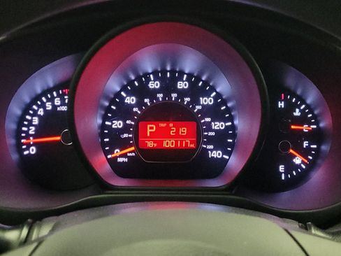 Used 2015 Kia Soul + FWD image 23
