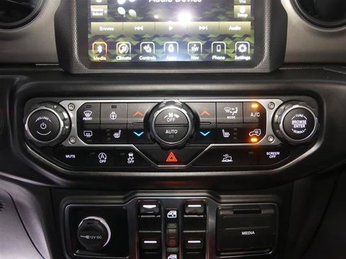 Used 2022 Jeep Wrangler Unlimited Sport AWD/4WD image 35