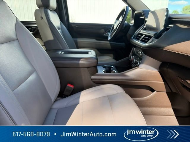 Used 2023 GMC Yukon XL SLT w/ SLT Premium Package AWD/4WD image 14