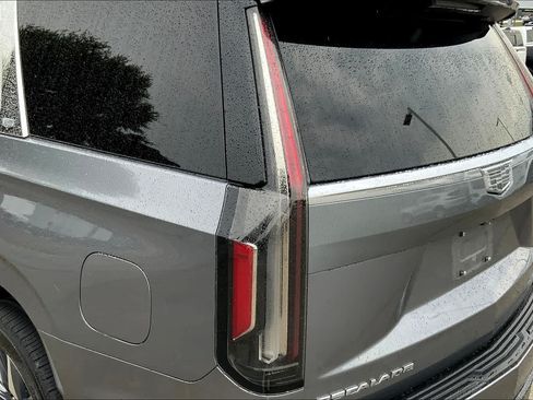 Used 2021 Cadillac Escalade Premium Luxury w/ Driver Assist Tech Package AWD/4WD image 26