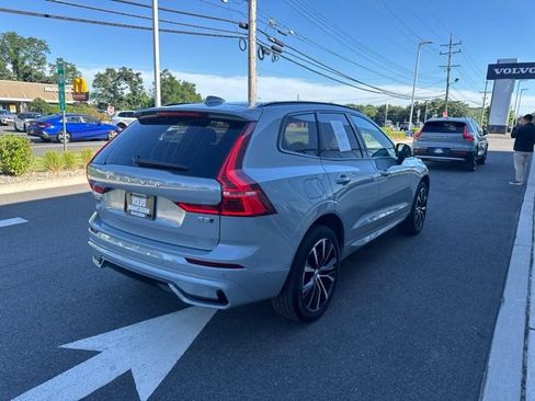 Used 2025 Volvo XC60 B5 Plus AWD/4WD image 5