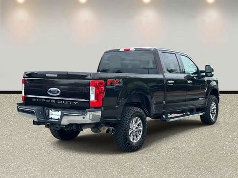 Used 2018 Ford F250 XLT w/ XLT Premium Package AWD/4WD image 5