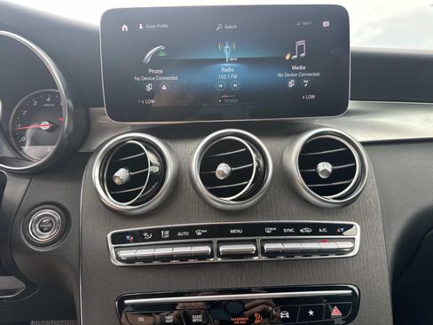 Used 2021 Mercedes-Benz GLC 300 image 25
