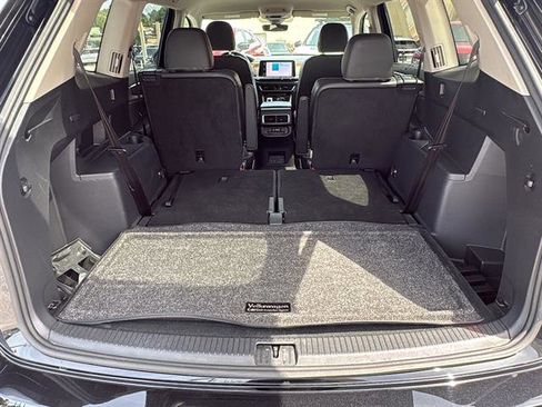 Certified 2025 Volkswagen Atlas SE FWD image 17