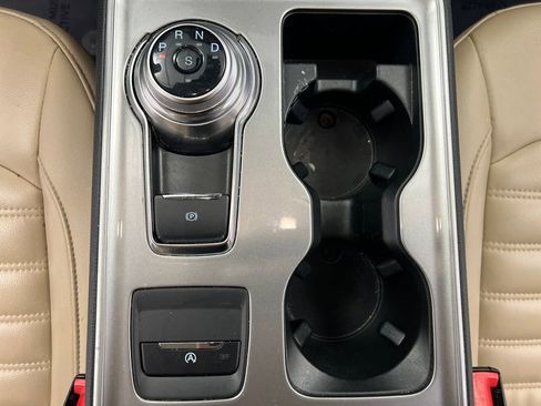 Used 2024 Ford Edge SEL image 40