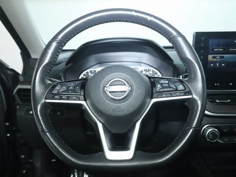 Used 2024 Nissan Altima 2.5 SV w/ SV Premium Package AWD/4WD image 22