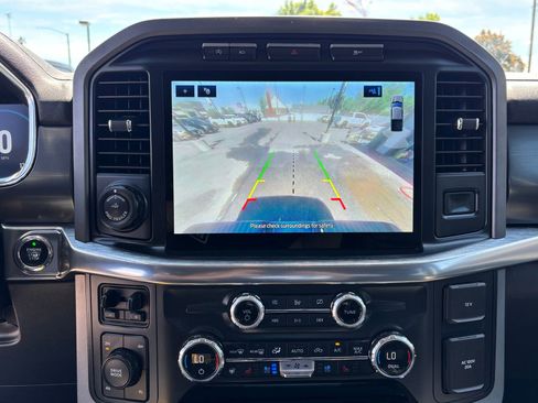 Used 2021 Ford F150 Lariat w/ Equipment Group 502A High AWD/4WD image 19