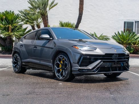 Used 2024 Lamborghini Urus Performante AWD/4WD image 41