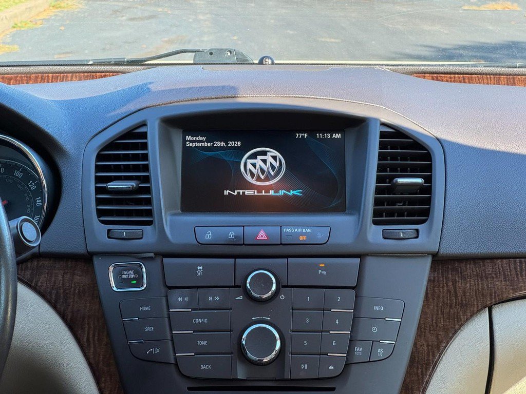 Used 2013 Buick Regal Premium FWD image 17