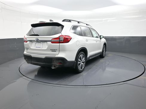 Used 2022 Subaru Ascent Limited w/ Technology Package image 3