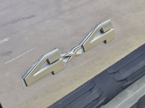 Used 2023 Toyota Tundra Platinum AWD/4WD image 42