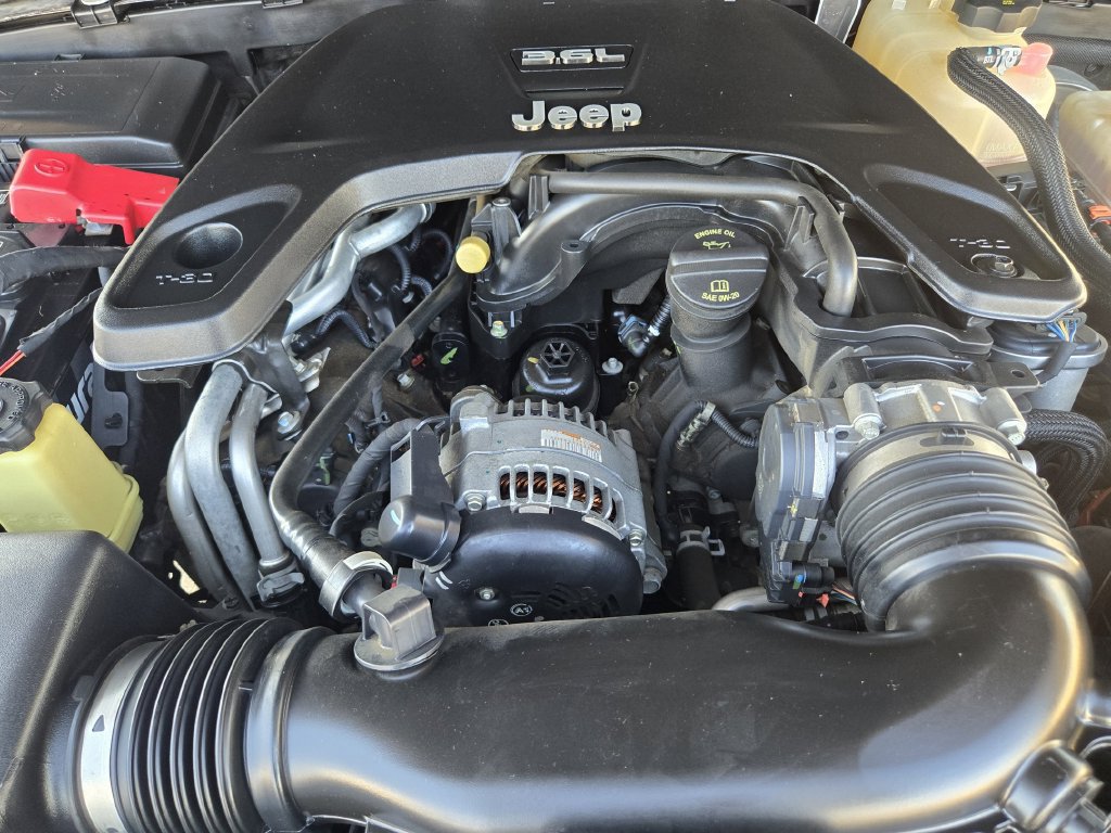 Used 2018 Jeep Wrangler Unlimited Sport S AWD/4WD image 33