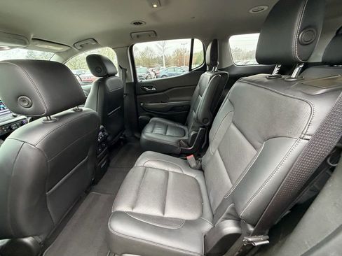 Used 2017 GMC Acadia SLT image 11