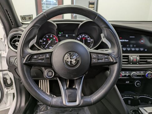 Used 2022 Alfa Romeo Giulia Sprint image 20