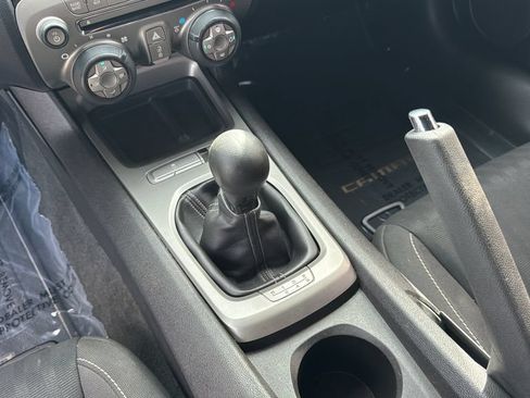 Used 2012 Chevrolet Camaro LS RWD image 21