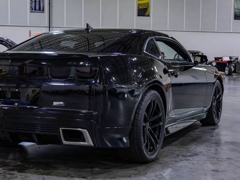 Used 2010 Chevrolet Camaro SS w/ RS Package RWD image 32