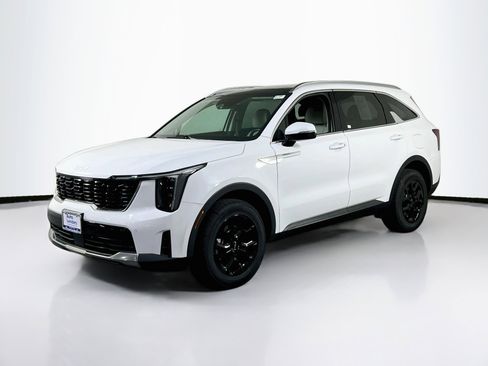 Used 2024 Kia Sorento S w/ Panoramic Sunroof Package image 1