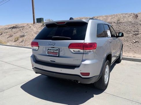Used 2017 Jeep Grand Cherokee Laredo w/ Quick Order Package 2BE RWD image 8