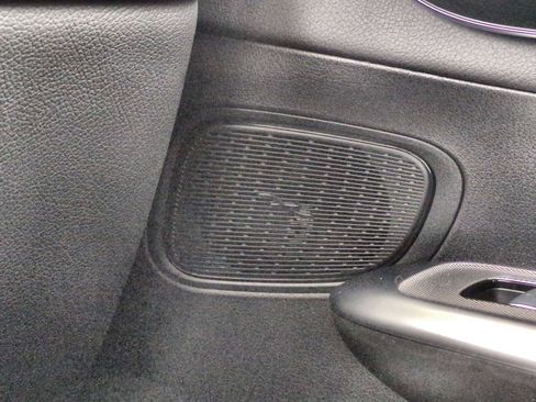 Used 2025 Mercedes-Benz GLC 300 4MATIC image 30