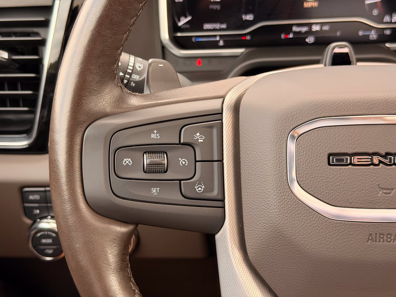 Used 2023 GMC Sierra 1500 Denali AWD/4WD image 35