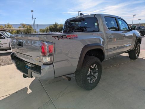 Used 2021 Toyota Tacoma image 5