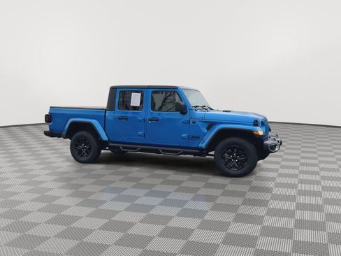 Used 2021 Jeep Gladiator Sport image 9