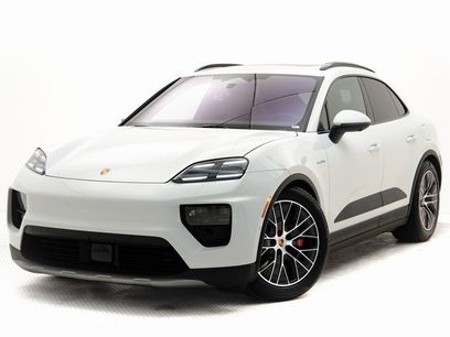 New 2025 Porsche Macan 4S Electric